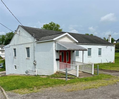 365 Central Ct, Steubenville, OH, 43952-1422 | Card Image