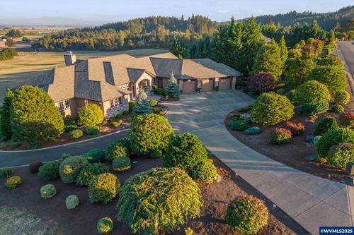 8328 Valley Wy Se, Turner, OR, 97392 | Card Image