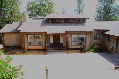 16147 Tina Ct, Grass Valley, CA, 95949-7121 | Card Image