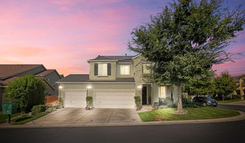 201 Waters Edge Dr, Waterford, CA, 95386-8852 | Card Image