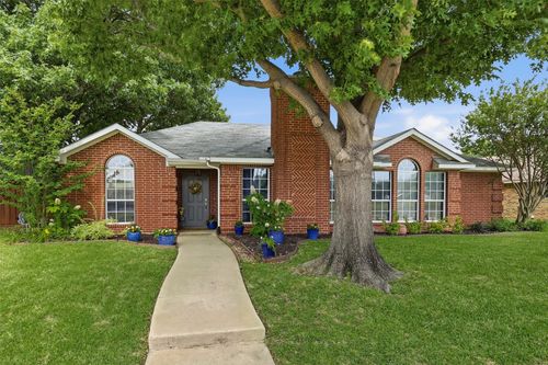 810 Sylvan Creek Dr, Lewisville, TX, 75067-4230 | Card Image