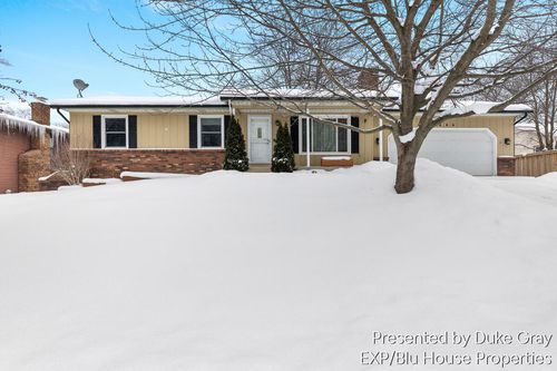 5886 Bramalea Avenue Se, Kentwood, MI, 49508 | Card Image