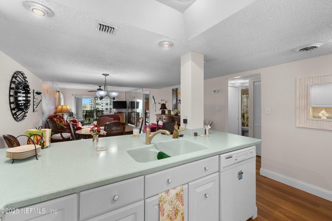 708 - 3060 N Atlantic Ave, Condo with 2 bedrooms, 20 bathrooms and null parking in Cocoa Beach FL | Image 5