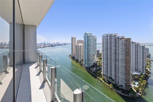 3104-300 Biscayne Boulevard Way, Miami, FL, 33131-2297 | Card Image
