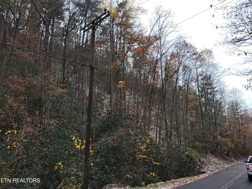 3738 Alpine Dr, Sevierville, TN, 37876 | Card Image