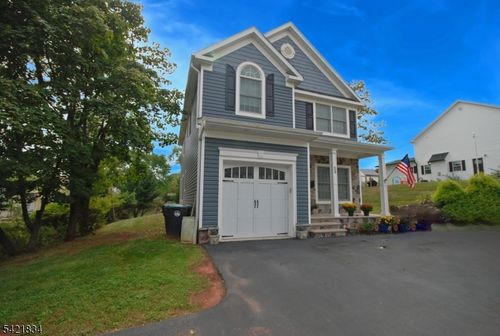 30 Capner St, Flemington, NJ, 08822-1322 | Card Image