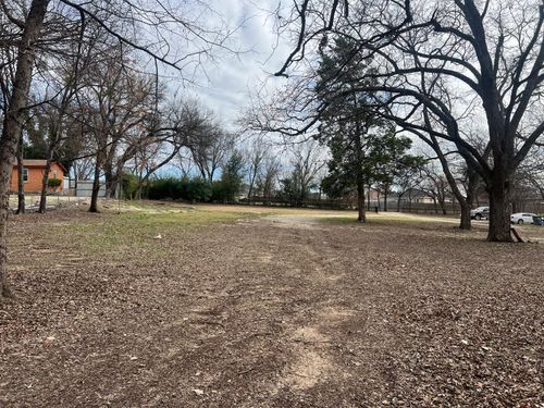 341 Cheshier Rd, Lancaster, TX, 75146-1813 | Card Image