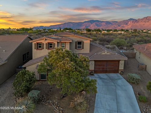 10956 N Gemma Ave, Oro Valley, AZ, 85742-8467 | Card Image