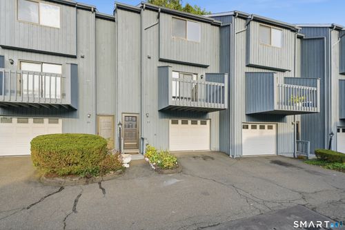 b3-8 Driftway Rd, Danbury, CT, 06811-5102 | Card Image