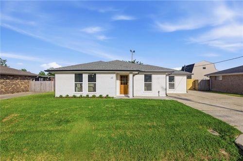 63 Saint Anthony St, Luling, LA, 70070-5131 | Card Image