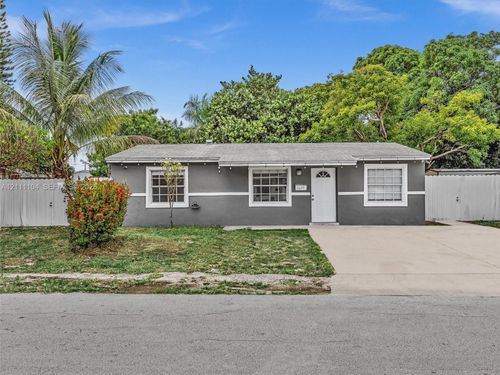 1624 S 23rd Ave, Hollywood, FL, 33020-6224 | Card Image