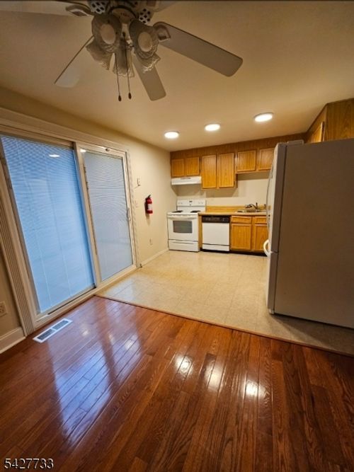 42 High St, Orange, NJ, 07050-1606 | Card Image