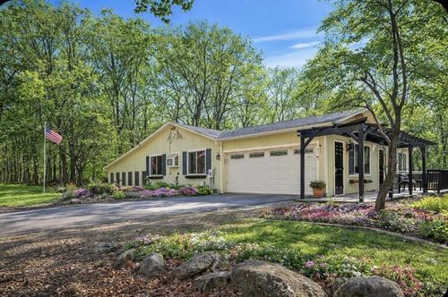 314 Main St, Plaistow, NH, 03865-3034 | Card Image