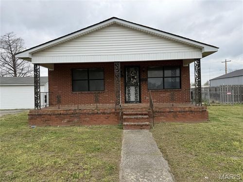 1518 Ward Avenue, Caruthersville, MO, 63830 | Card Image