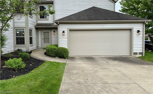 156 Spinnaker Drive, Columbiana, OH, 44408 | Card Image