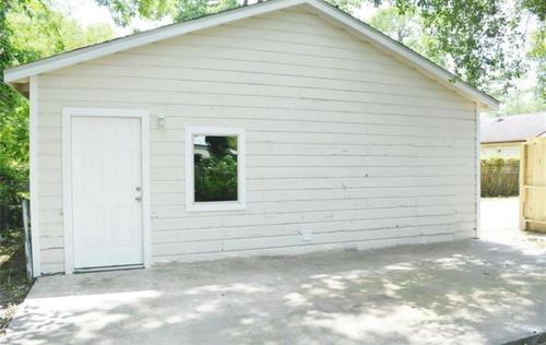 7913 Woodlyn Rd, Houston, TX, 77028-1945 | Card Image
