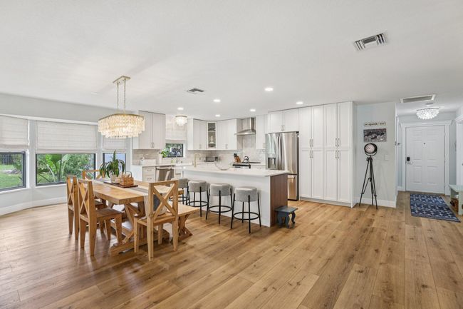9830 Oak Trl, House other with 3 bedrooms, 3 bathrooms and null parking in Sebastian FL | Image 57