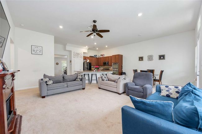 14008 Harmony Ridge Trl, House other with 4 bedrooms, 3 bathrooms and 2 parking in Pearland TX | Image 6