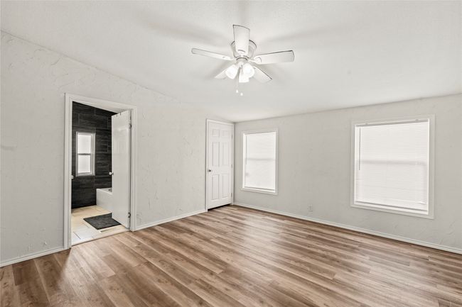2001 Island Cir, House other with 4 bedrooms, 2 bathrooms and null parking in Tool TX | Image 13