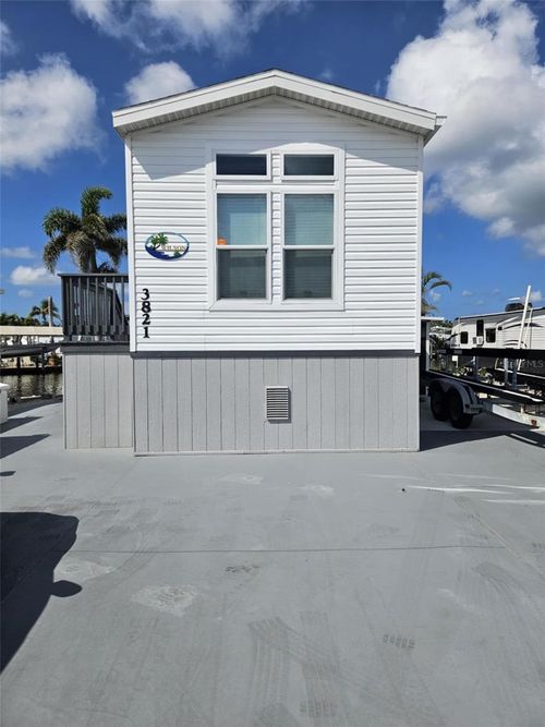 3821 Blueberry Ln, ST. JAMES CITY, FL, 33956-2219 | Card Image