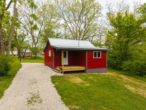 1131 N Park Ave, Mountain Grove, MO, 65711-1022 | Card Image