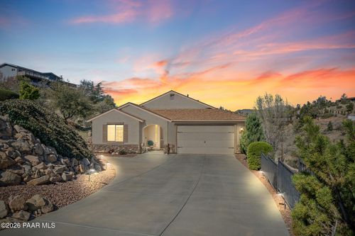 2528 Powell Cir, Prescott, AZ, 86305-2104 | Card Image