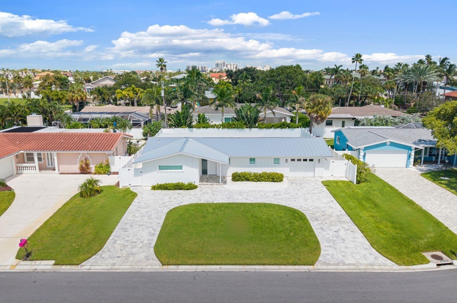 Residential Lease in BELLEAIR BEACH 3