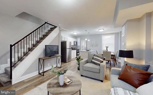 3325 Ravenwood Ave, BALTIMORE, MD, 21213-1649 | Card Image