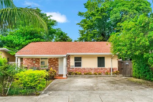 6133 Sw 62nd Ter, South Miami, FL, 33143-2257 | Card Image