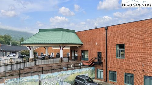 201-201 Jefferson Station Place, West Jefferson, NC, 28694 | Card Image