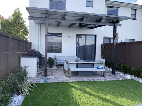 15855 Nw 90th Ct, Miami Lakes, FL, 33018-6355 | Card Image