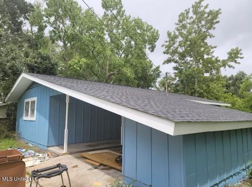 15 Linda Ln, Long Beach, MS, 39560-4015 | Card Image