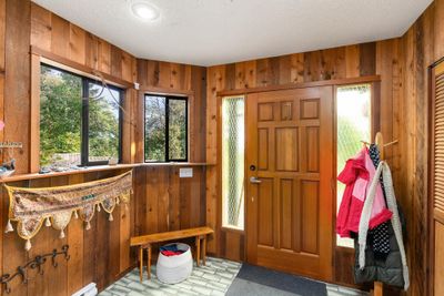 1028 Gower Point Rd, House other with 3 bedrooms, 3 bathrooms and null parking in Gibsons BC | Image 2