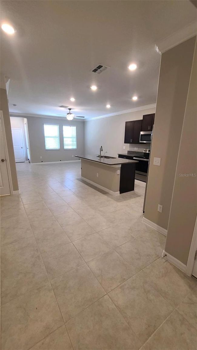 31559 Blue Passing Loop, Townhouse with 3 bedrooms, 2 bathrooms and null parking in Wesley Chapel FL | Image 4