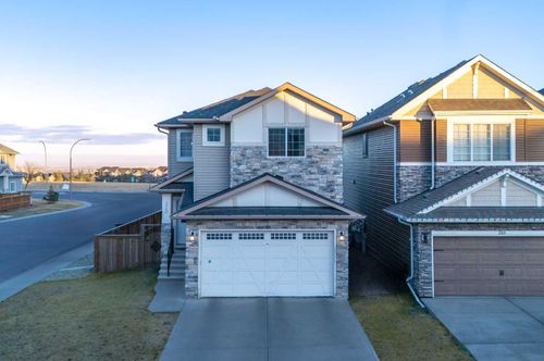 320 Nolancrest Cir Nw, Calgary, AB, T3R0T8 | Card Image