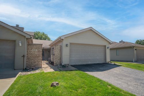 9527 Crown Commons Dr, Crown Point, IN, 46307 | Card Image