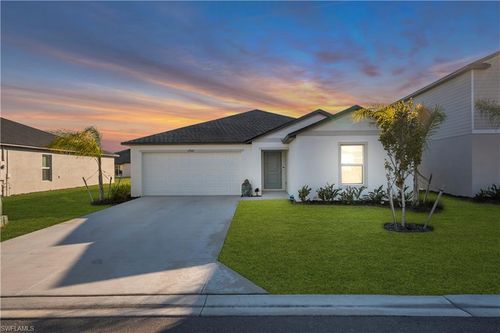 17567 Paradiso Way, North Fort Myers, FL, 33917-2252 | Card Image