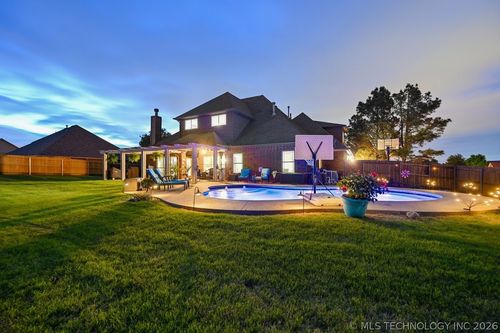 21192 E 112th St S, Broken Arrow, OK, 74014-6218 | Card Image