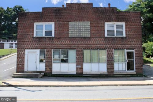 apt-17-155 W Main St, WINDSOR, PA, 17366-9631 | Card Image