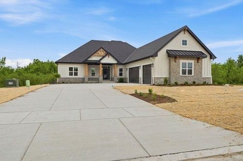 N51W18906 Menomonee Ave, Lannon, WI, 53046 | Card Image