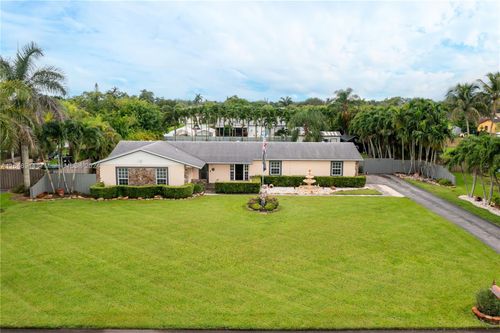 1442 Nw 20th St, Homestead, FL, 33030-2807 | Card Image