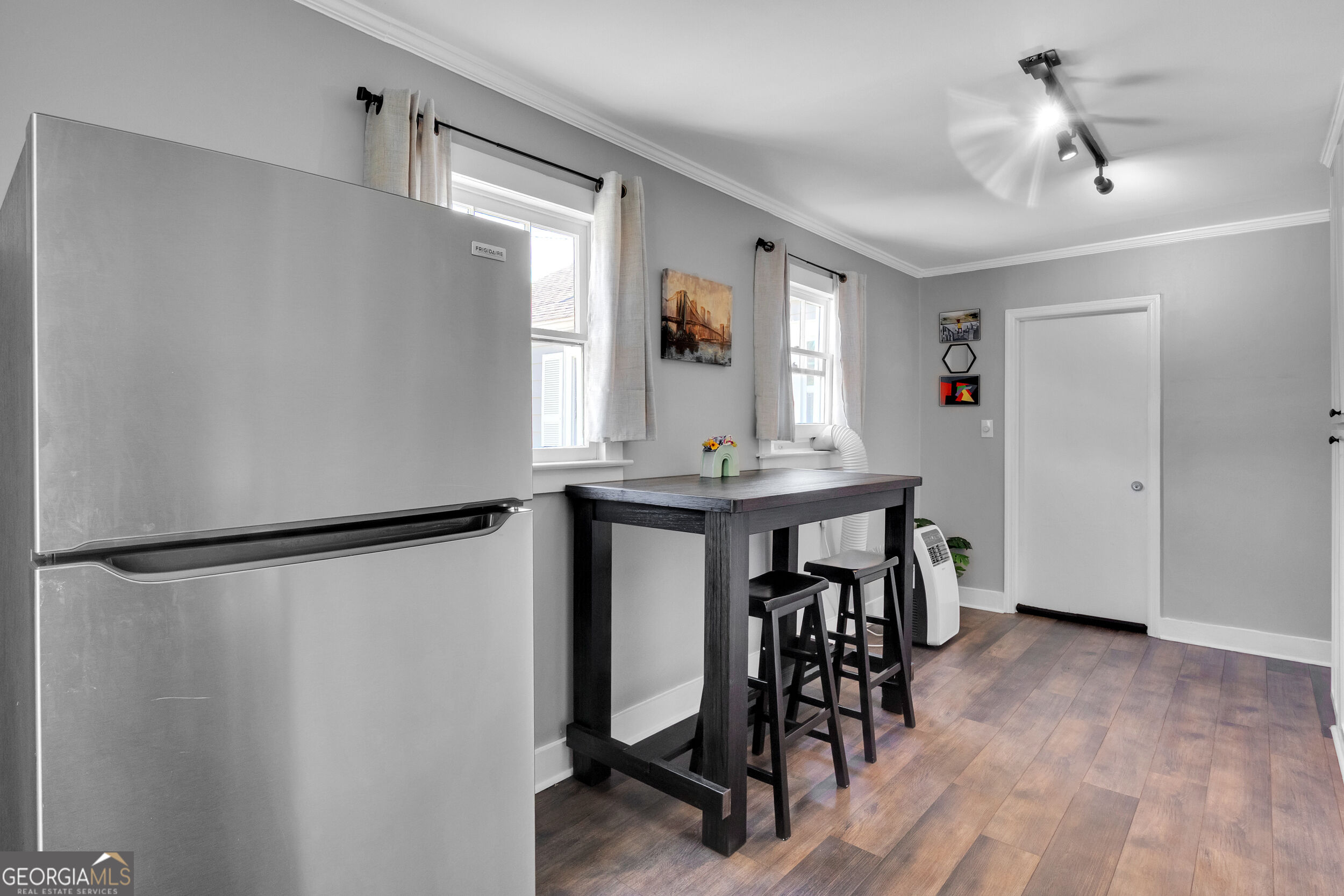 Residential Lease in East Point 3