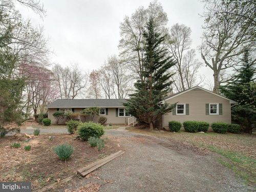 17520 Tranquility Rd, PURCELLVILLE, VA, 20132-9039 | Card Image