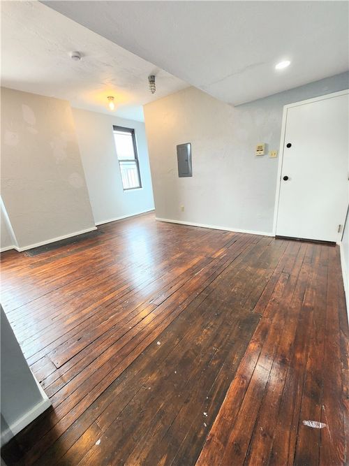 4-4901 Penn Ave, Garfield, PA, 15224 | Card Image