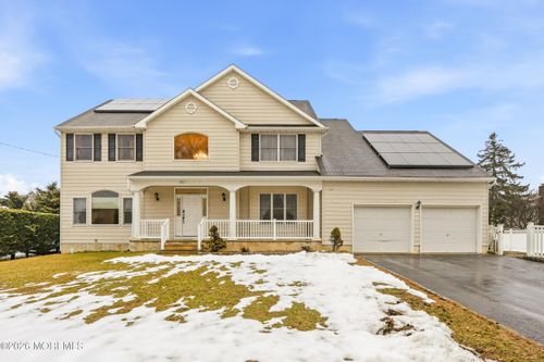 1801 Finderne St, Oakhurst, NJ, 07755-2828 | Card Image