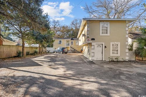 611 4th Ave N, Myrtle Beach, SC, 29577-3932 | Card Image