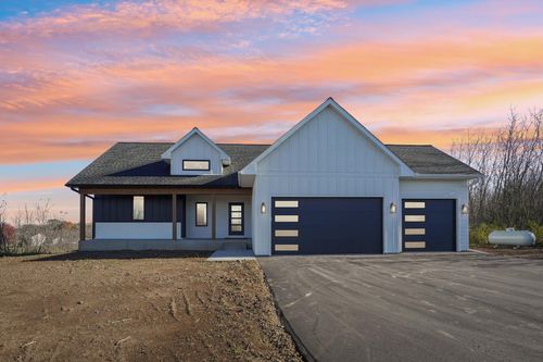 18866 Silo Ct, Shafer, MN, 55074-9501 | Card Image
