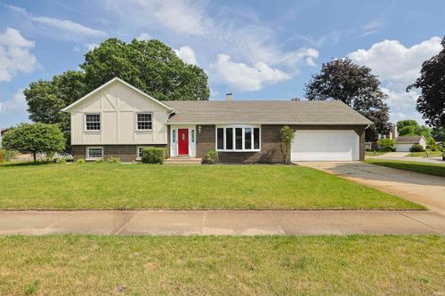 3015 Waverly Ct, Mishawaka, IN, 46544-6232 | Card Image