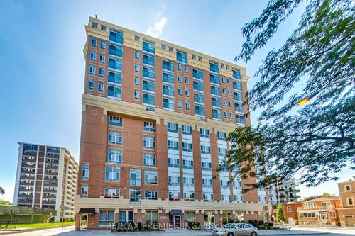 1102-15 Maplewood Ave, York, ON, M6C4B4 | Card Image