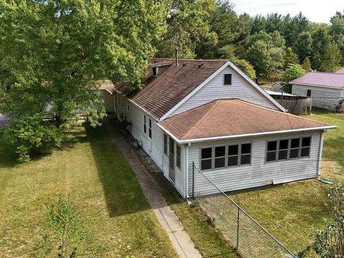 613 Simmons St, North Judson, IN, 46366-1042 | Card Image